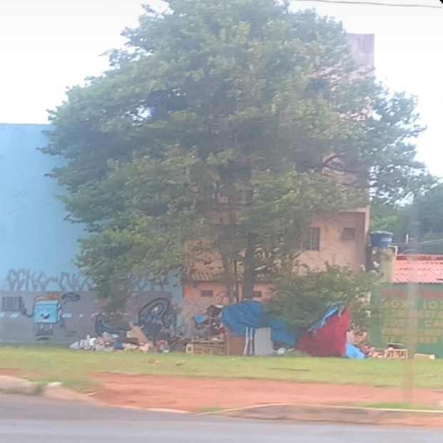 OCUPAÇÃO EM ÁREA VERDE NA QN9 / QN12 DO RIACHO FUNDO II